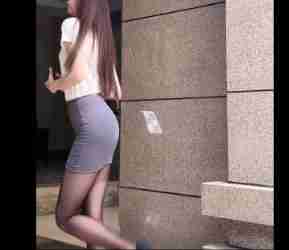 现在女生拍照都这样的吗?