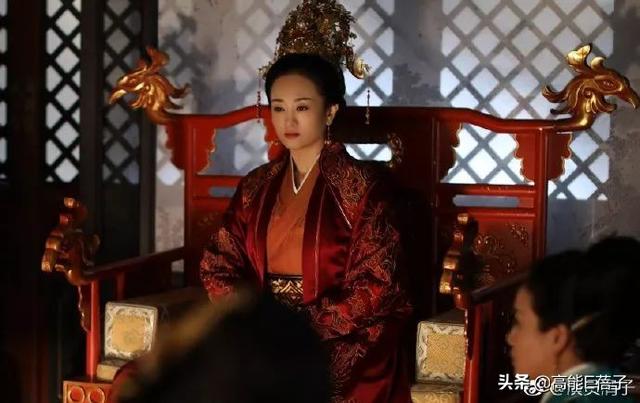 皇后的饰演者涓子,温婉又大气.